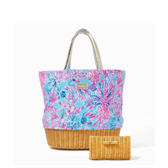 Lilly Pulitzer Handbags - Lilly tote set